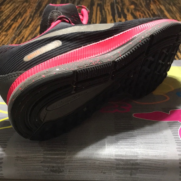 GIRLS NIKE ZOOM SHIELD PEGASUS 34 - Picture 6 of 7